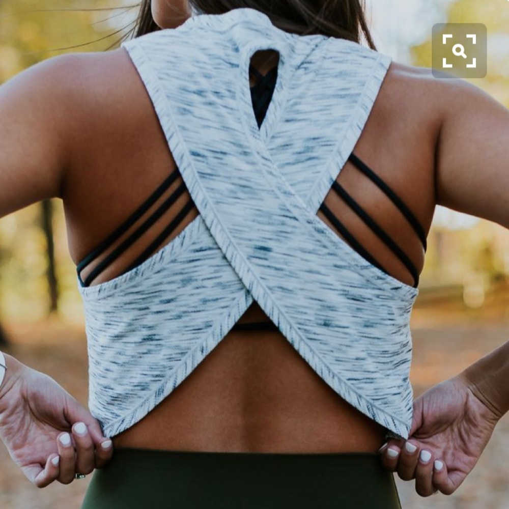 ISO Lululemon fast as light crop